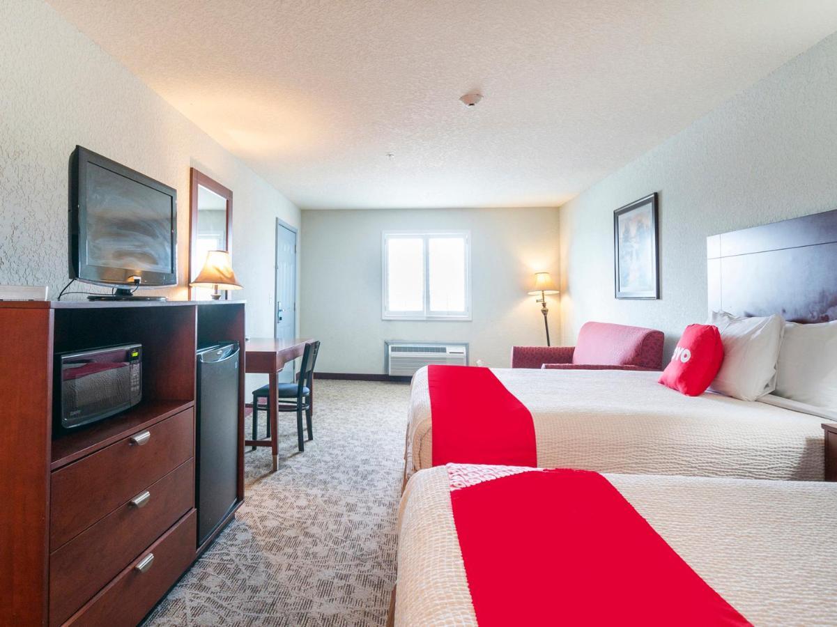 Oyo Hotel Pearsall I-35 West Eksteriør bilde